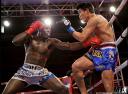 Chike Lindsay defeats Thai legend Somluck